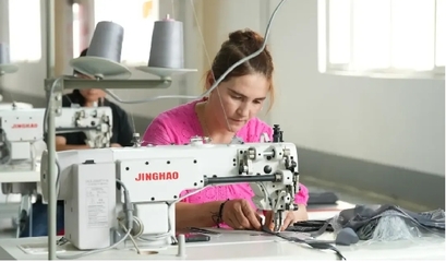 江西企業(yè)落戶阿克陶，助力箱包產(chǎn)業(yè)升級